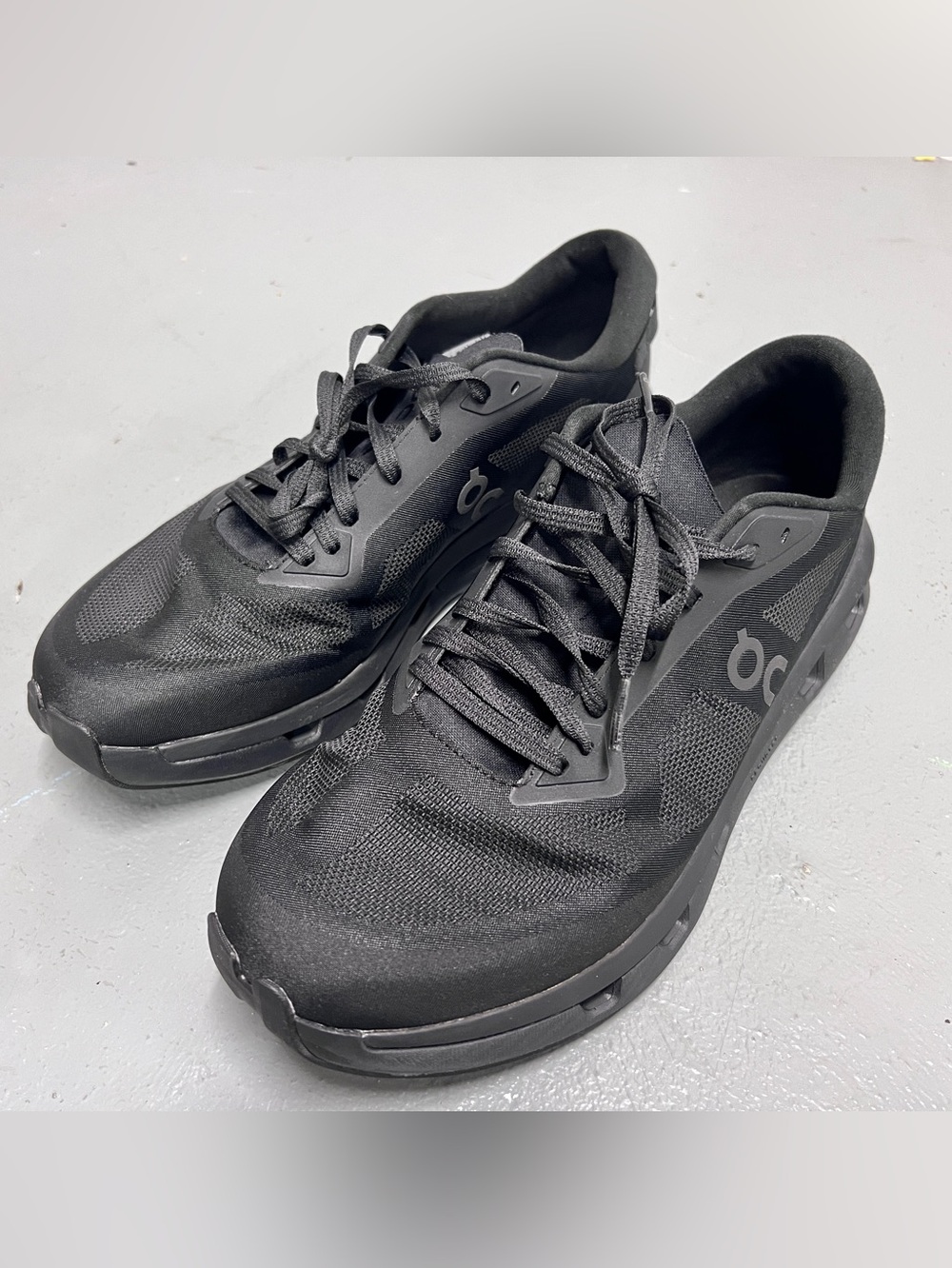 On Cloudzone Eclipse | Black Sneakers Men’s 11.5 Running Shoes EUC